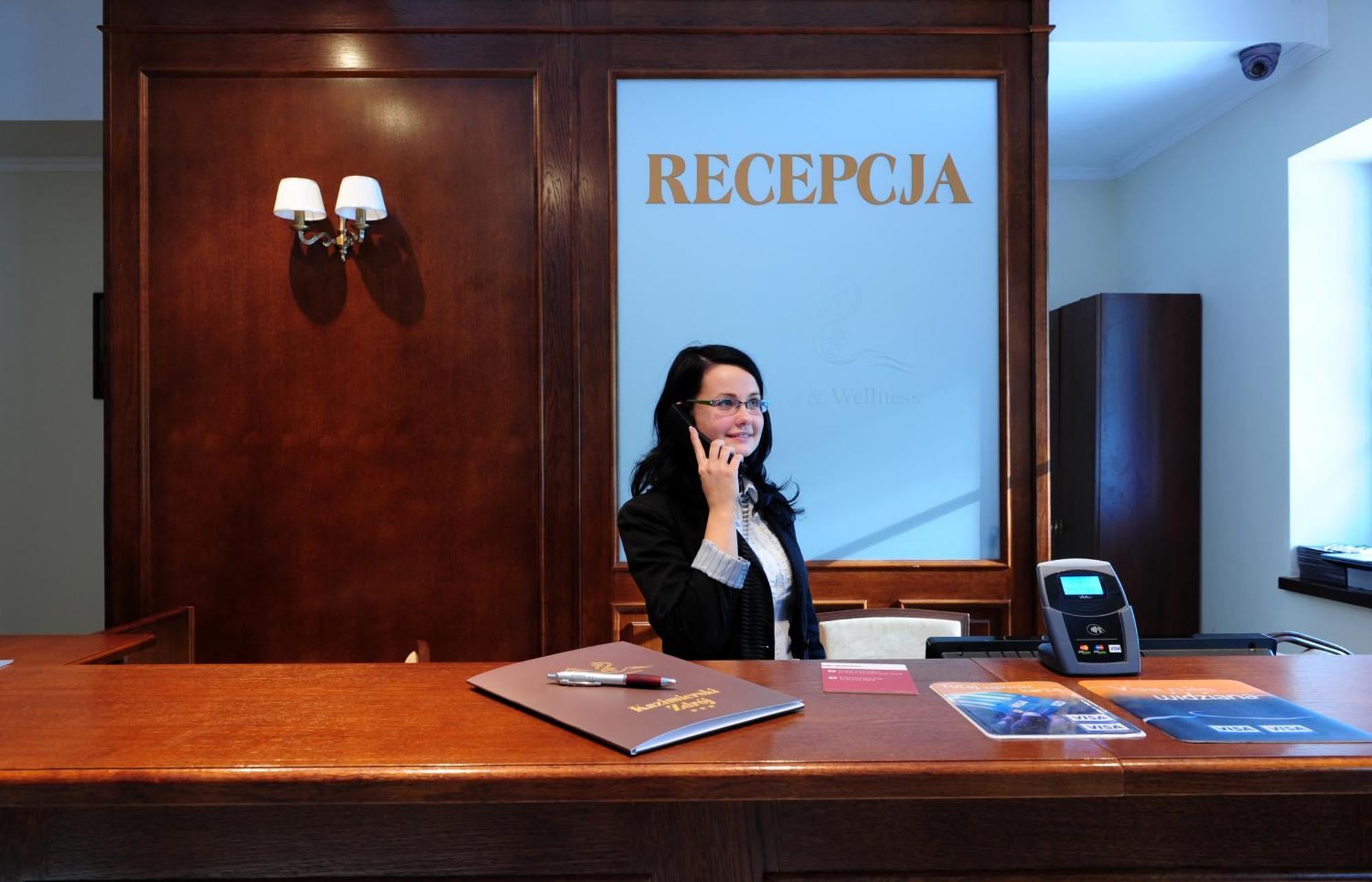 ינוביץ' Hotel Kazimierski Zdroj מראה חיצוני תמונה