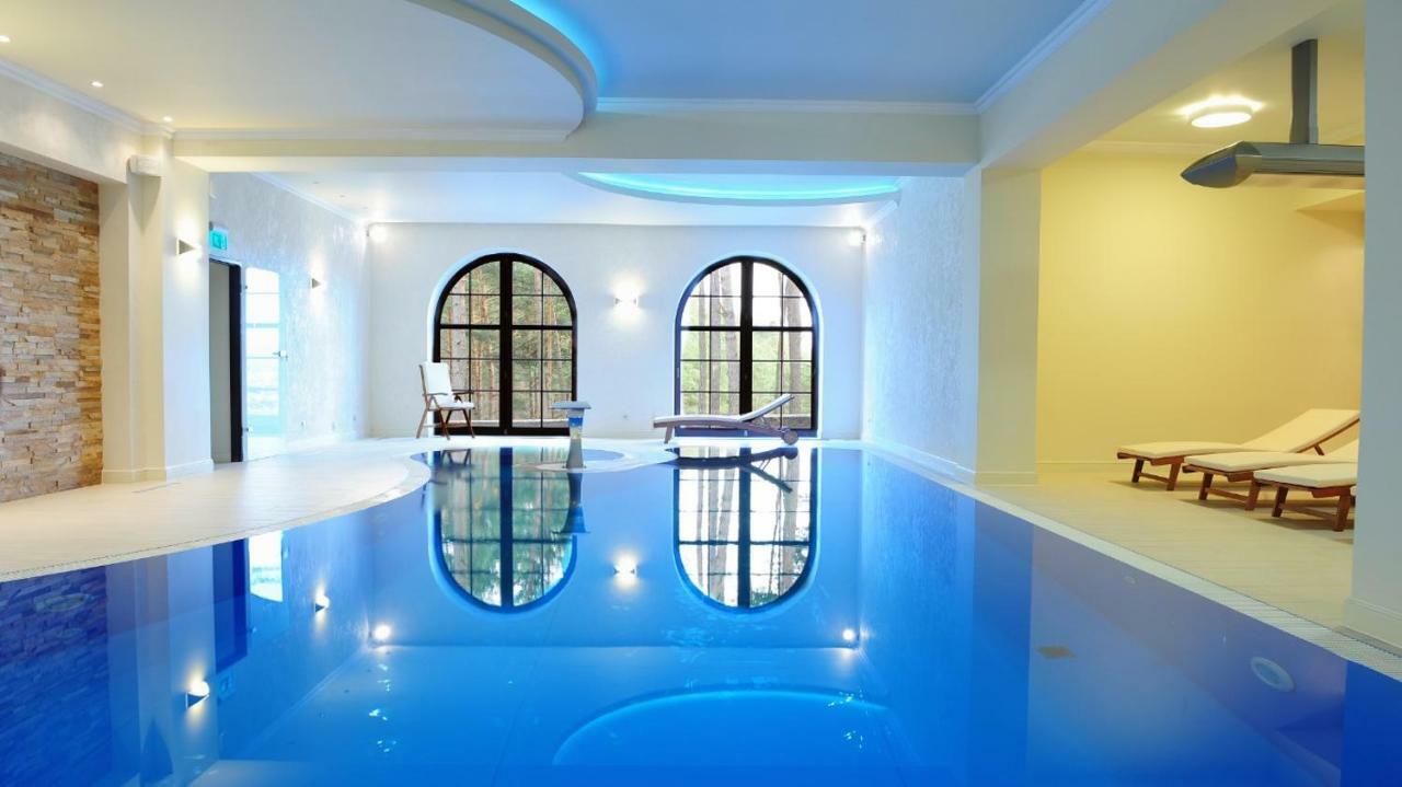 ינוביץ' Hotel Kazimierski Zdroj מראה חיצוני תמונה